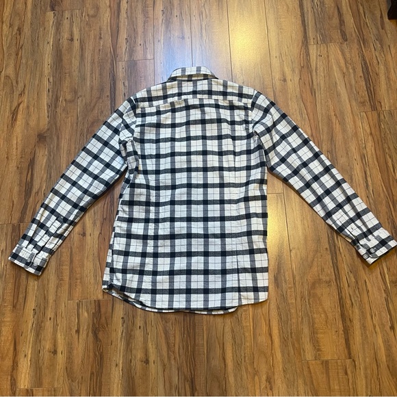 Filson Alaskan Guide Flannel Shacket in Cream/Black Size M - Picture 6 of 16